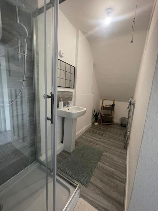 Lovely 2 Bed On Tower Bridge London Bagian luar foto